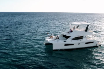 Waikiki Yacht Swim + Snorkel Waikiki, OahuWaikiki Yacht Swim + Snorkel · from $205Swim, Float & Snorkel Waikiki Reefs