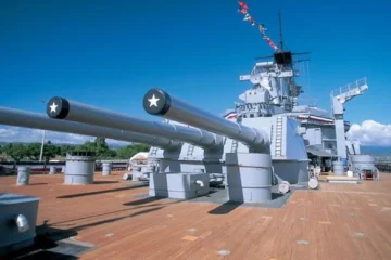 Pearl Harbor Remembered B - from Waikiki Honolulu, OahuPearl Harbor Remembered B Tour 路 from $143USS Arizona Memorial & Battleship Missouri